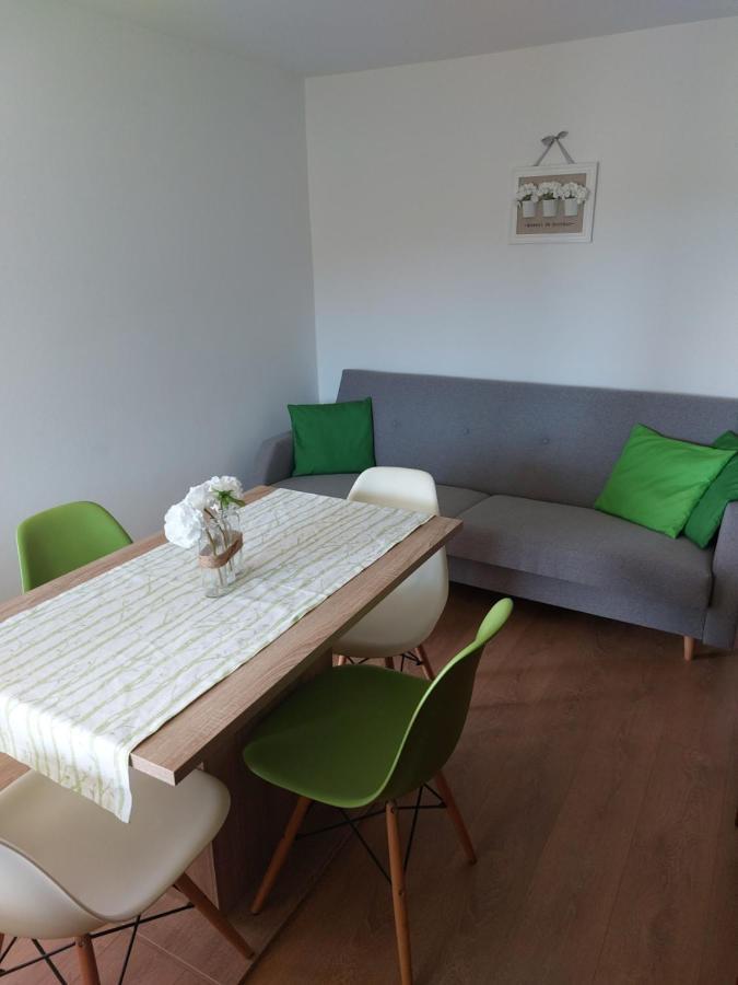 Apartmani Ana Cres Exteriör bild