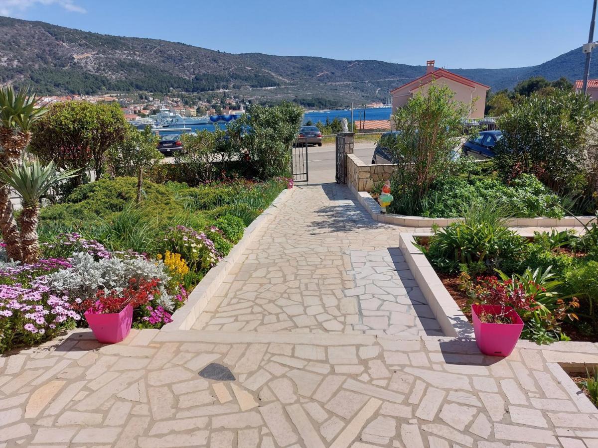 Apartmani Ana Cres Exteriör bild